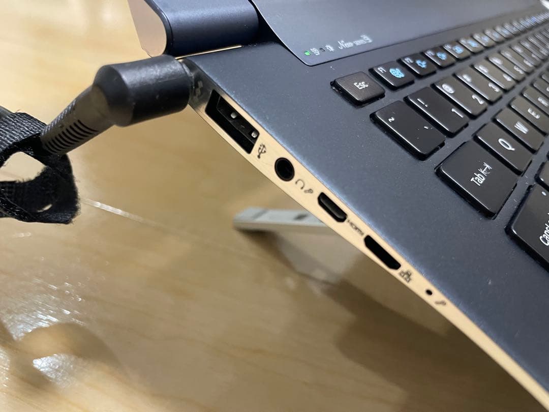 Samsung スリムノートPC i7-3517U 16GB SSD 256GB