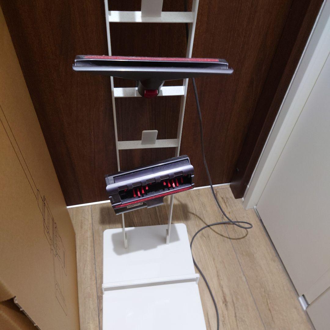 【ジャンク品】【送料込】ダイソンスティッククリーナー本体と付属品