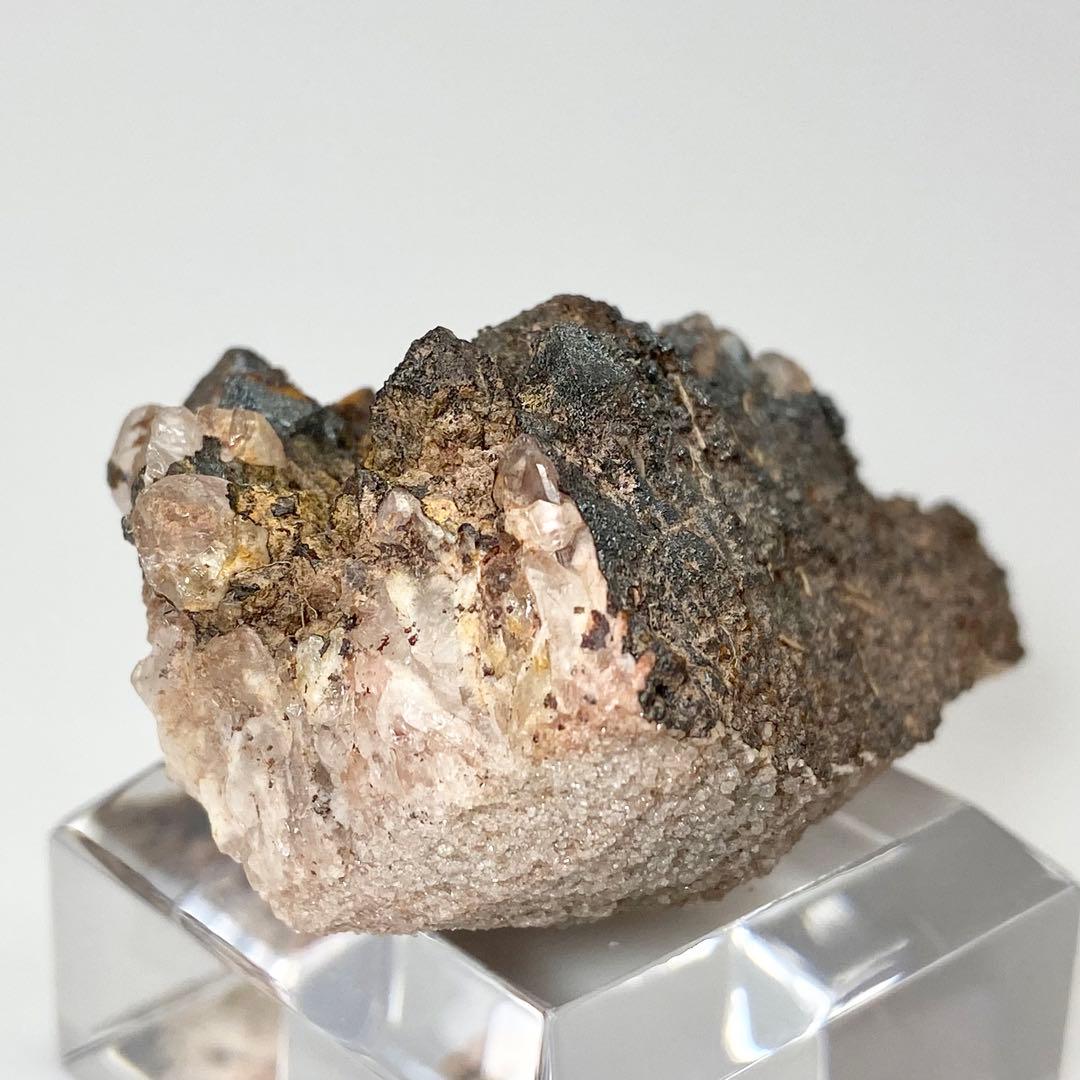 ブラックナイトクォーツ　マダガスカル産　水晶　鉱物標本　原石　天然石　ストーン