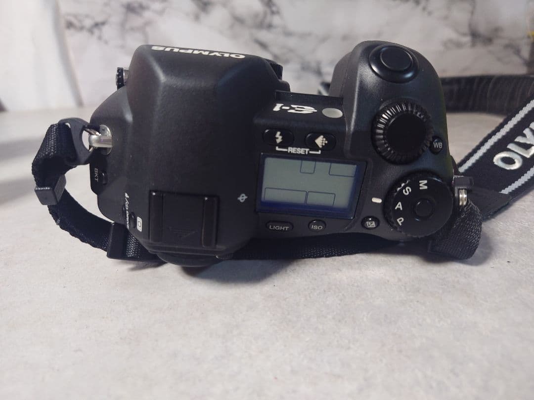 OLYMPUS/オリンパス　E-1 デジタル一眼レフカメラ　※レンズはなし