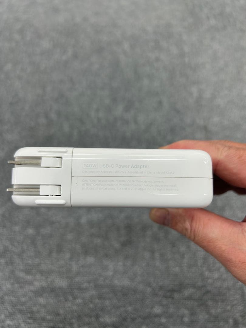 Apple 純正充電器 140W A2452