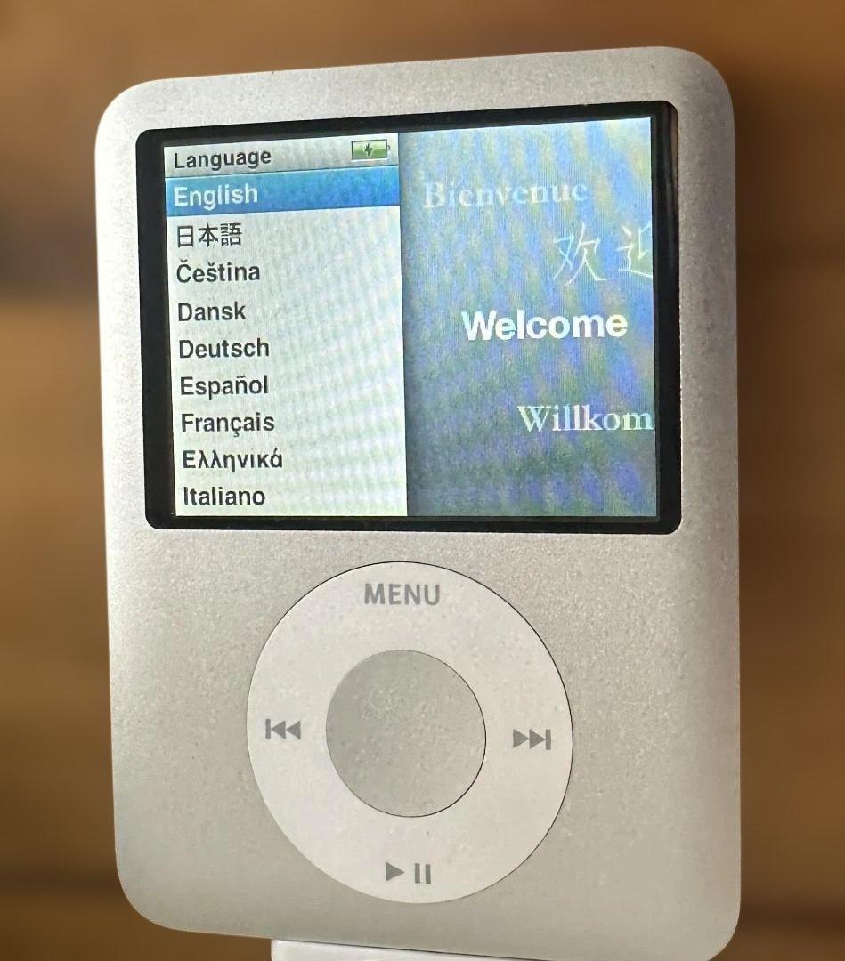 Apple iPod nano 未使用品ですが充電不良