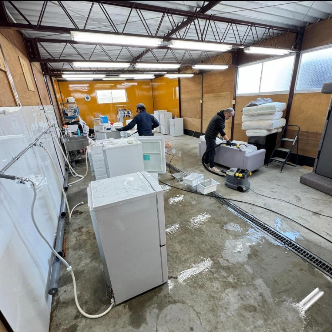 東京23区送料無料　美品ハイセンス2ドア冷蔵庫227L　洗浄/除菌済み