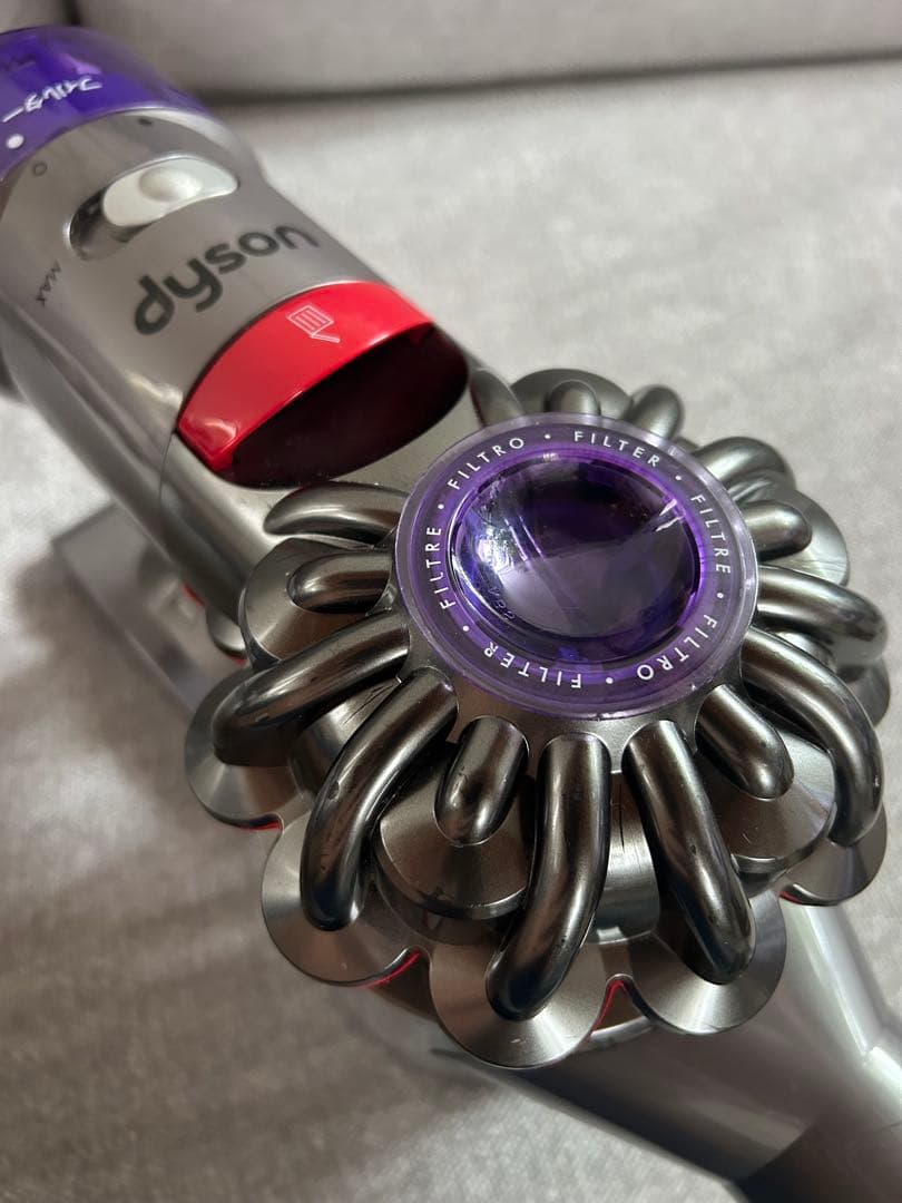 Dyson v8 slim fluffy sv10k 本体のみ